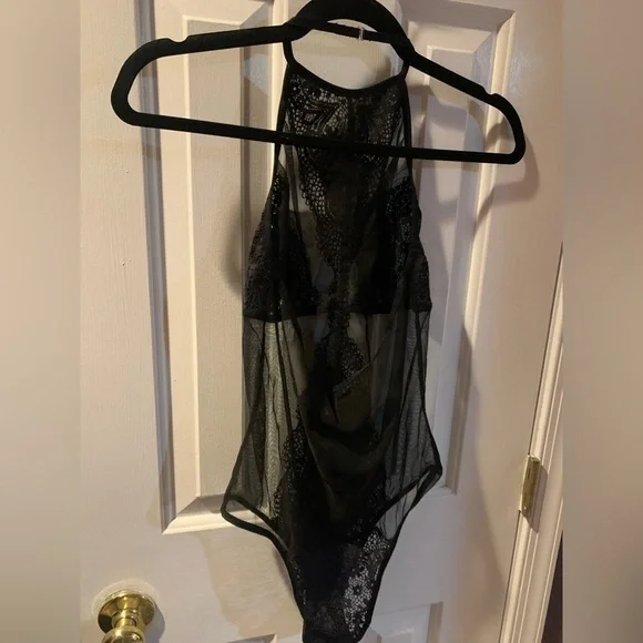 victoria’s Secret Body - Picture 5 of 6